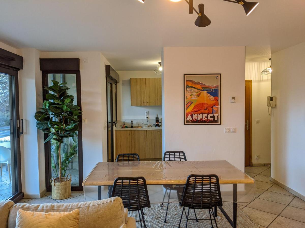 L'Alexandrin Apartment Annecy Bagian luar foto